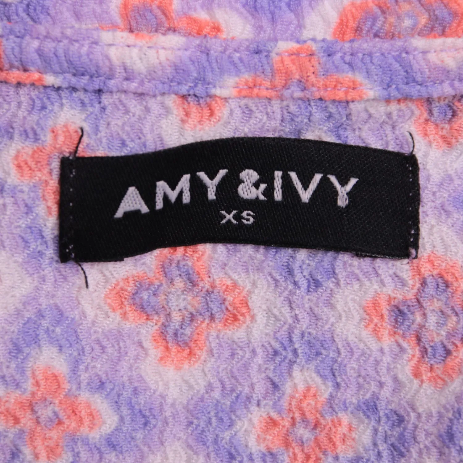 футболка Amy & Ivy