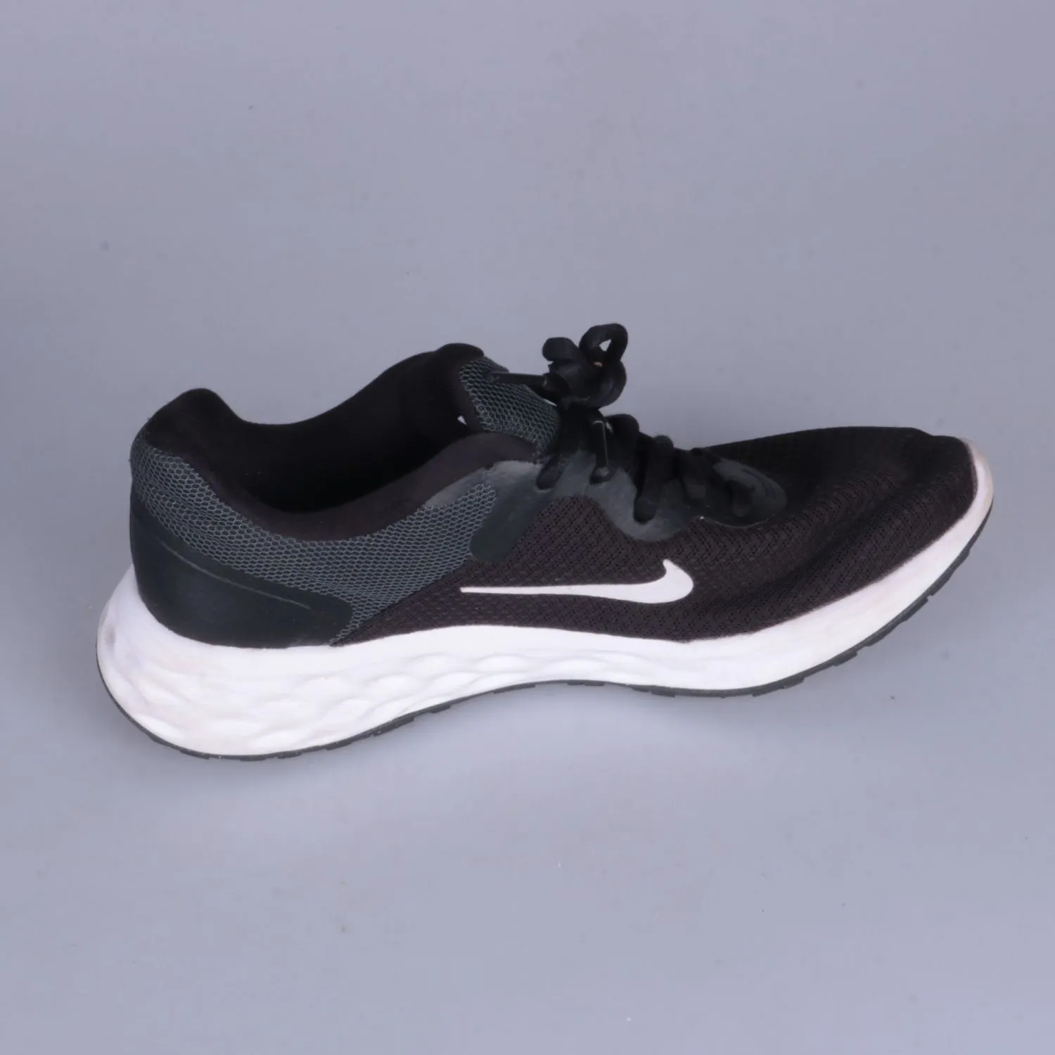 кроссовки Nike
